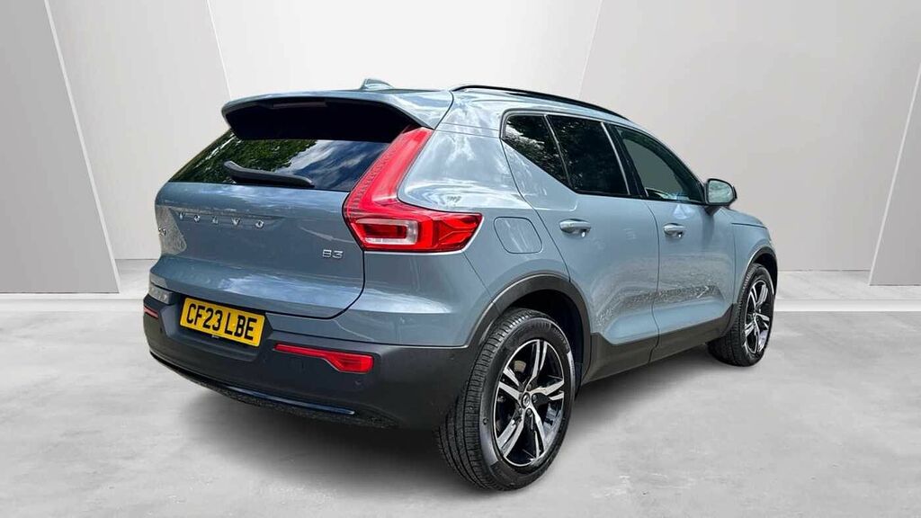Volvo XC40 Plus, B3 Mild Hybrid, Power Tailgate-360 C Grey #2
