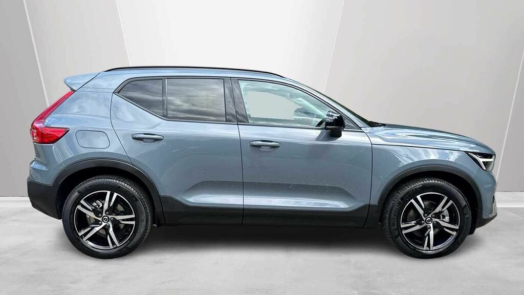 Volvo XC40 Plus, B3 Mild Hybrid, Power Tailgate-360 C Grey #3