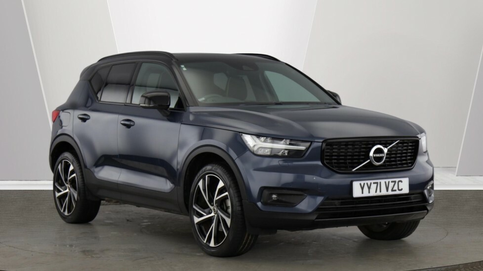 Volvo XC40 R-design Pro, B4 Mild Hybridpan Roof-rear Camera- Blue
