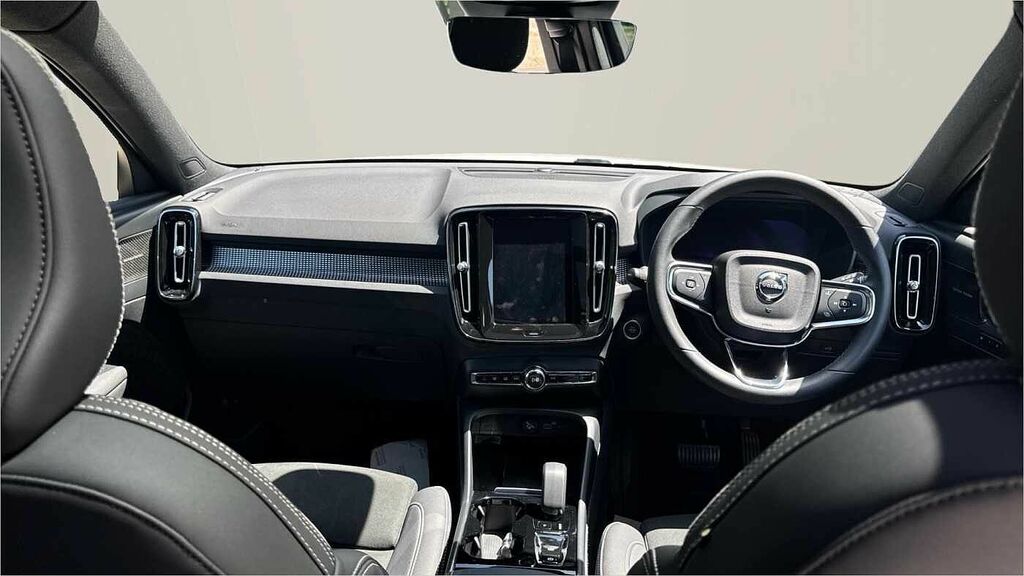 Volvo XC40 Ultimate, B4 Mild Hybridpan Roof-360 Camera- Appl CK23FVV White #5