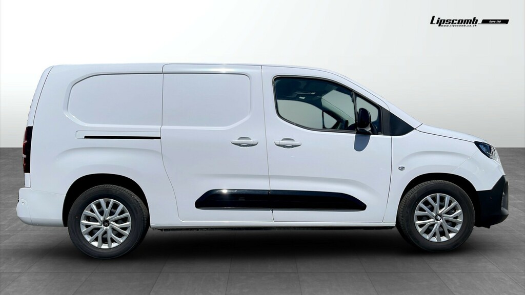 Fiat Doblo 100Kw 52Kwh H1 Van Primo White #5