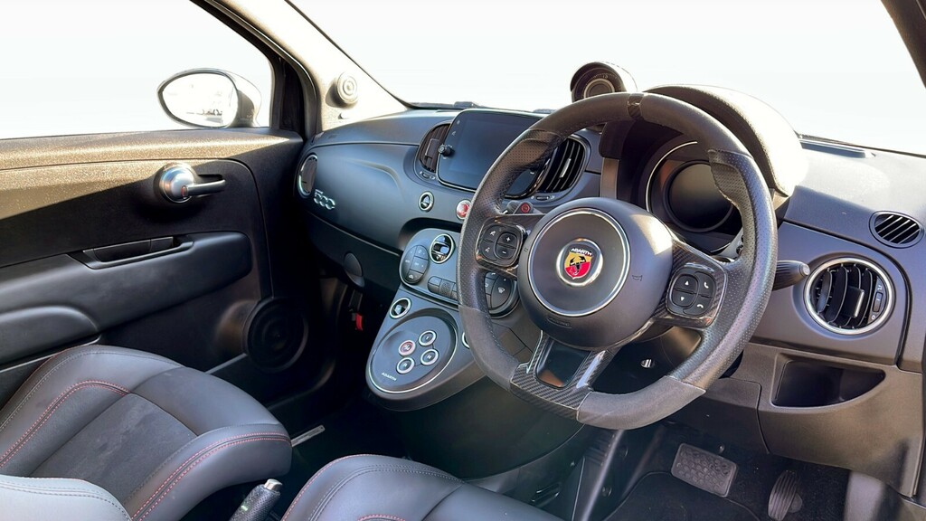 Abarth 695 1.4 T-jet 180 Competizione Xenon Black #5