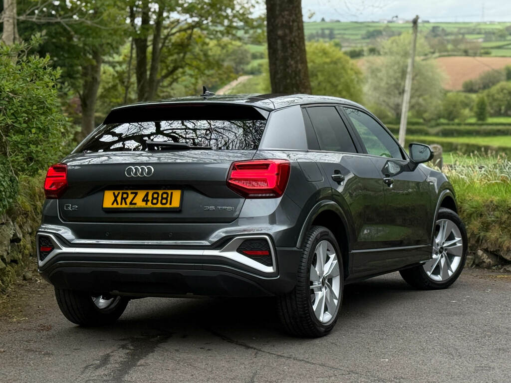 Audi Q2 35 Tfsi S Tronic XRZ4881 Grey #2