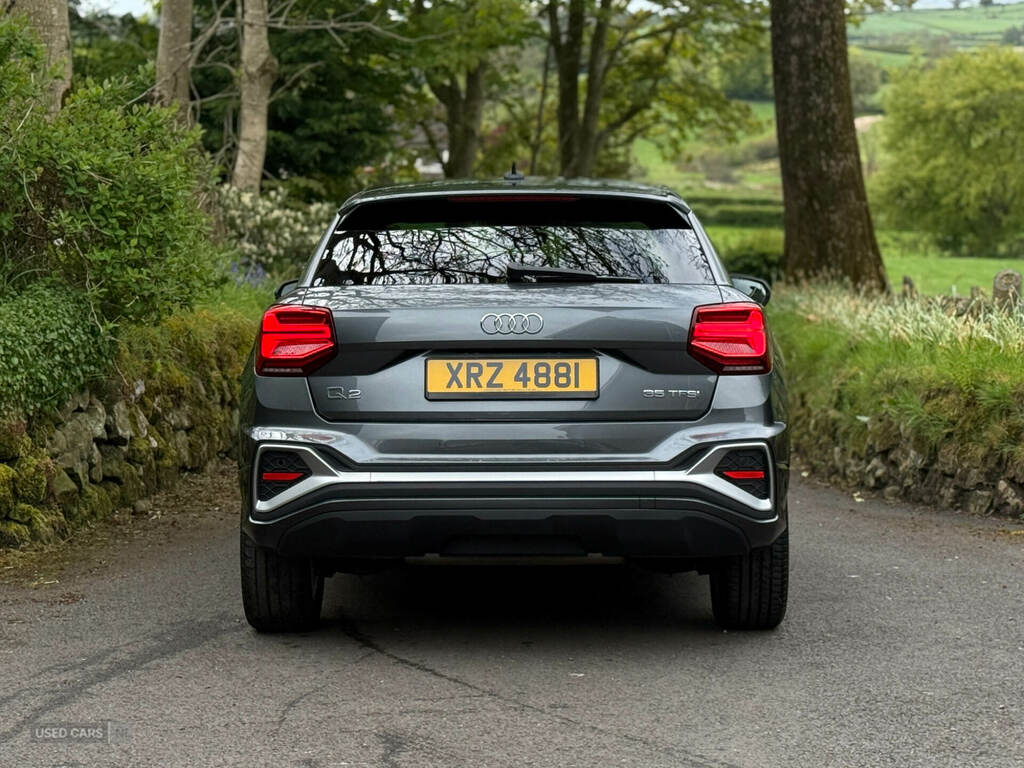 Audi Q2 35 Tfsi S Tronic XRZ4881 Grey #4