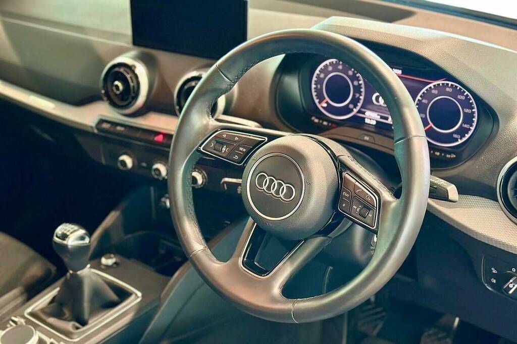 Audi Q2 35 Tfsi Sport BL21SZG Blue #6