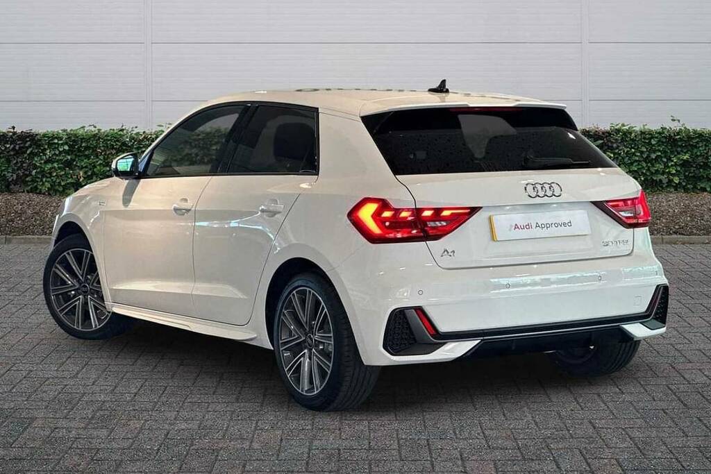 Audi A1 30 Tfsi S Line S Tronic BV26AWN White #3