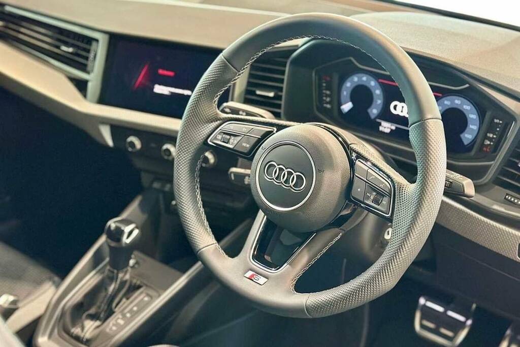 Audi A1 30 Tfsi S Line S Tronic BV26AWN White #6