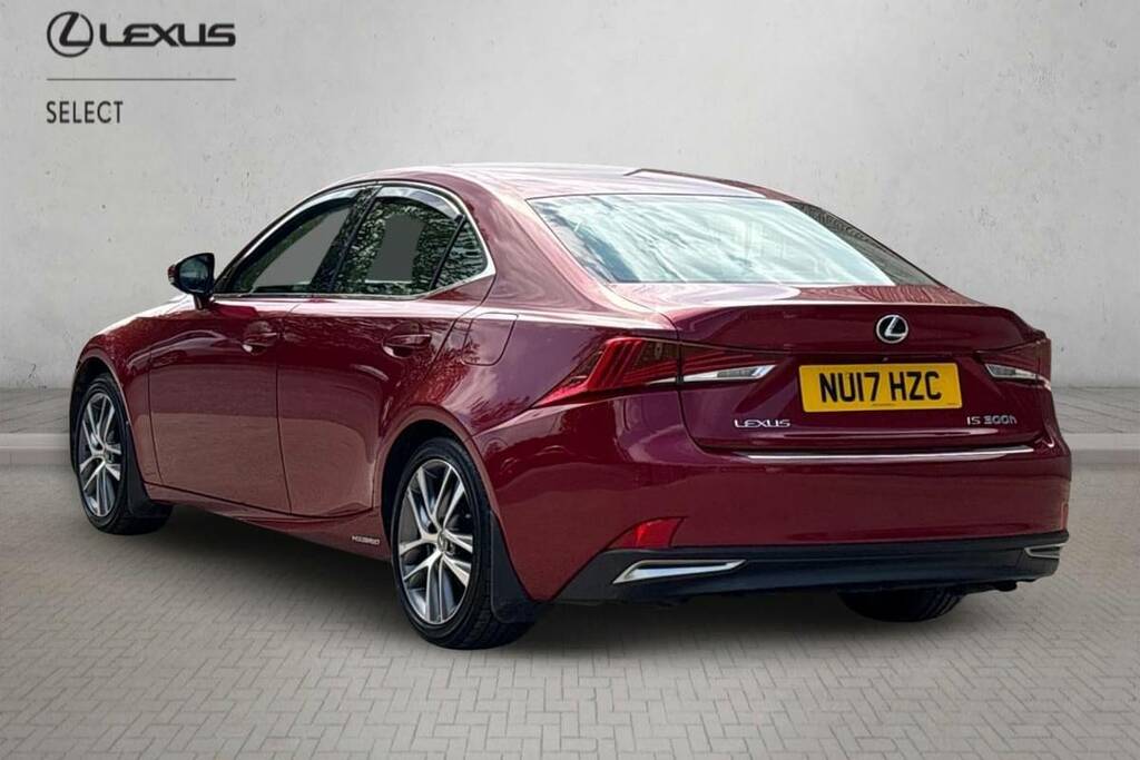 Lexus IS 300H Advance Cvt Premium Navigation Red #3