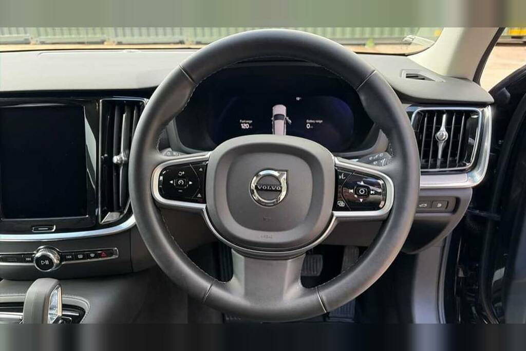 Volvo V60 2.0 T6 350 Phev Plus Dark Awd RF74AUL Black #6