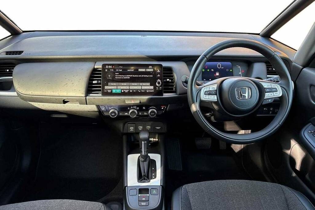 Honda Jazz 1.5 I-mmd Hybrid Ex Ecvt KP23ORZ White #4
