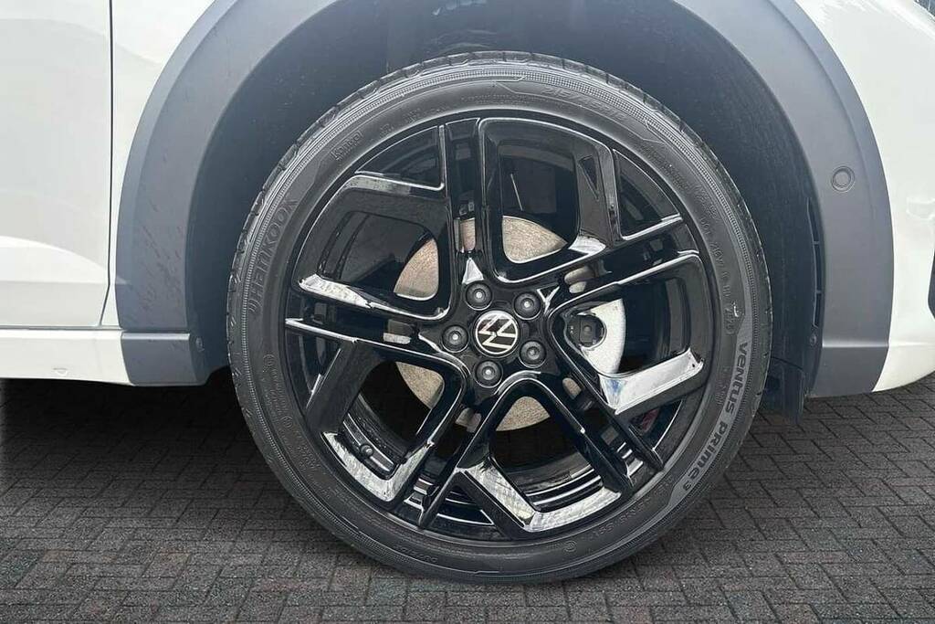 Volkswagen Taigo 1.0 Tsi 115 Black Edition VO26NPF White #5
