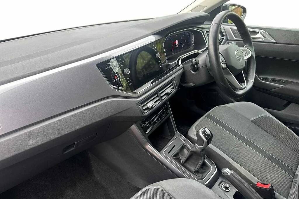 Volkswagen Polo 1.0 Tsi Style YS24FVW Black #2