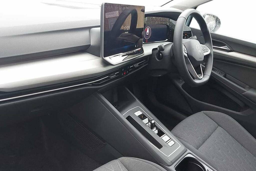 Volkswagen Golf 1.5 Tsi 204 Match Ehybrid Dsg BG26CDK Blue #2