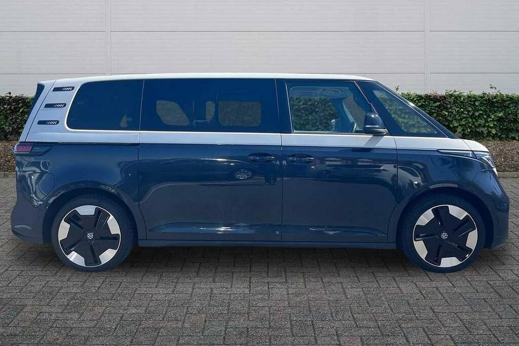 Volkswagen ID.Buzz 210Kw Style Pro 86Kwh Lwb 7 Seat Blue #4