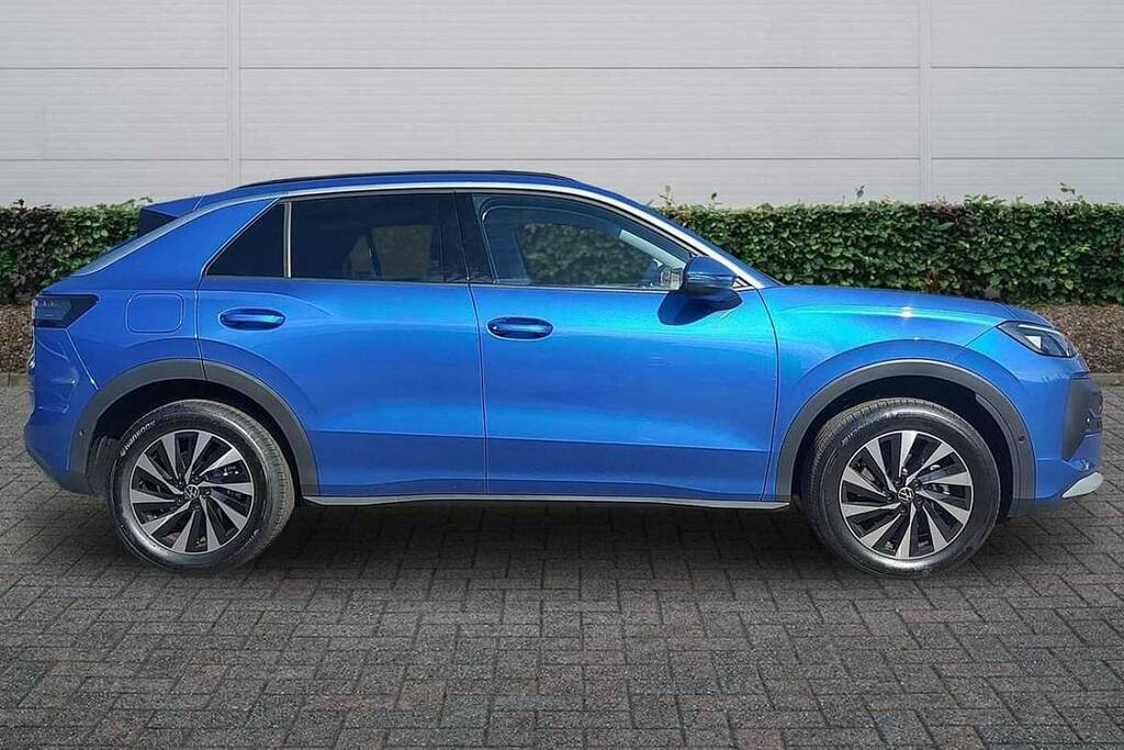 Volkswagen T-Roc 1.5 Etsi 150 Life Dsg BG26FPF Blue #4