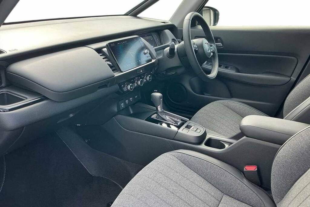 Honda Jazz 1.5 I-mmd Hybrid Advance Ecvt BU26ORZ White #2