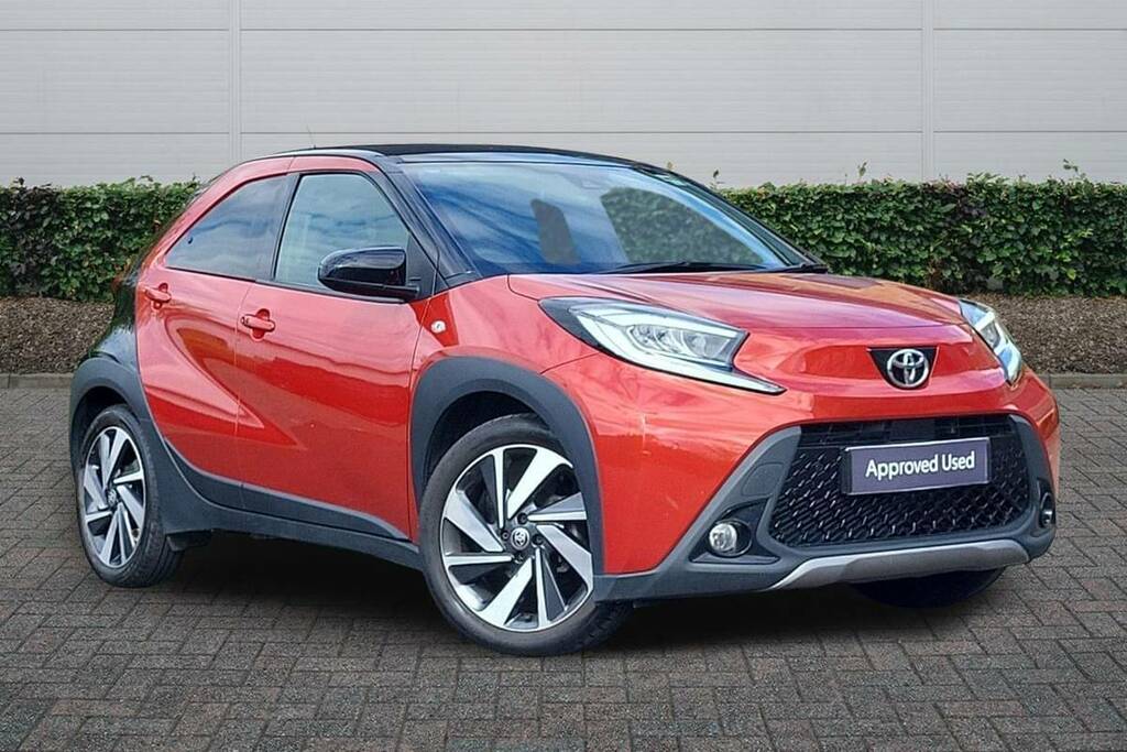 Toyota Aygo X 1.0 Vvt-i Exclusive Red