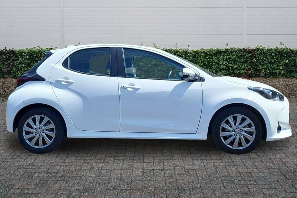 Toyota Yaris 1.5 Hybrid Icon Cvt KW73ZXC White #5