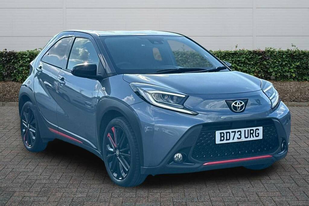 Toyota Aygo X 1.0 Vvt-i Undercover Grey