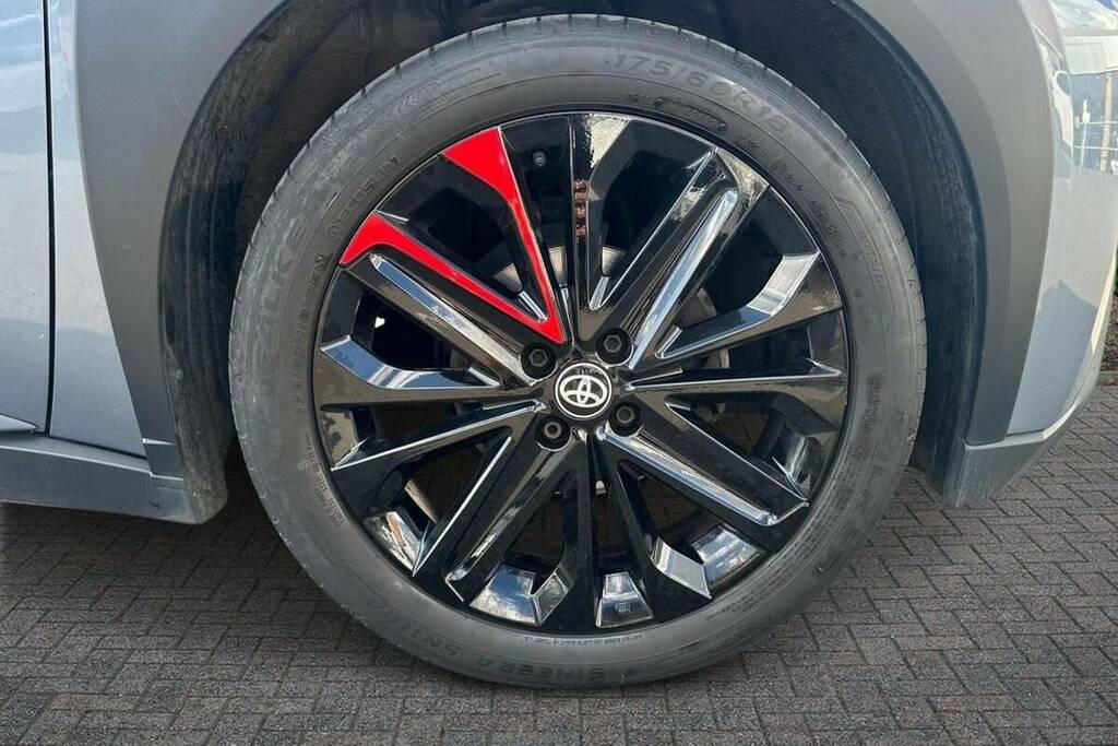 Toyota Aygo X 1.0 Vvt-i Undercover BD73URG Grey #6