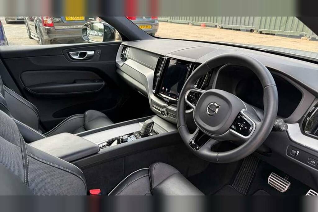 Volvo XC60 2.0 B4d R Design Pro Awd Geartronic FM22EBP Silver #6