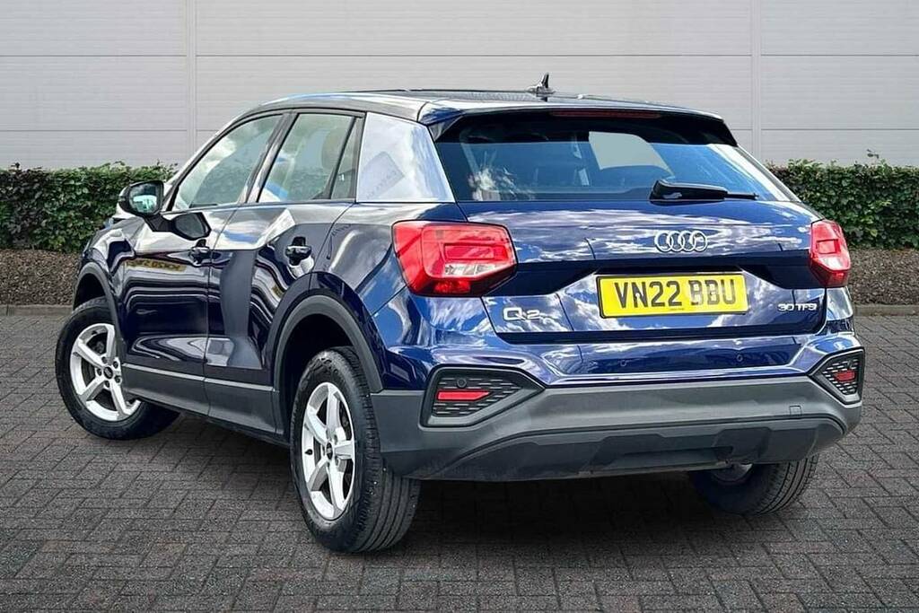 Audi Q2 30 Tfsi Technik VN22BBU Blue #3