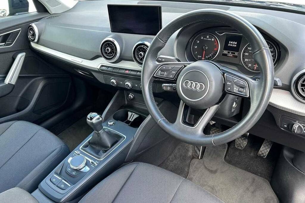 Audi Q2 30 Tfsi Technik VN22BBU Blue #6