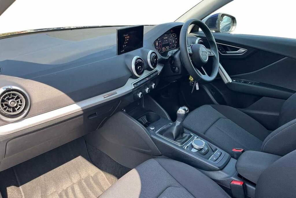 Audi Q2 30 Tfsi Sport BG22PKA Blue #2