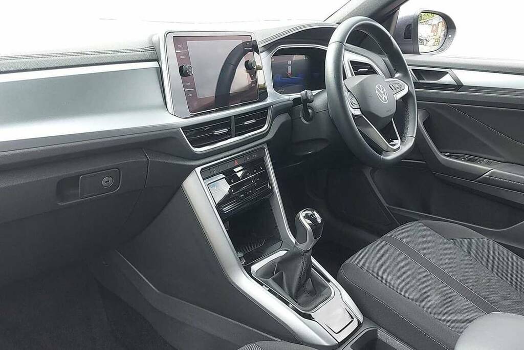 Volkswagen T-Roc 1.5 Tsi Style BA73ZBD Black #2