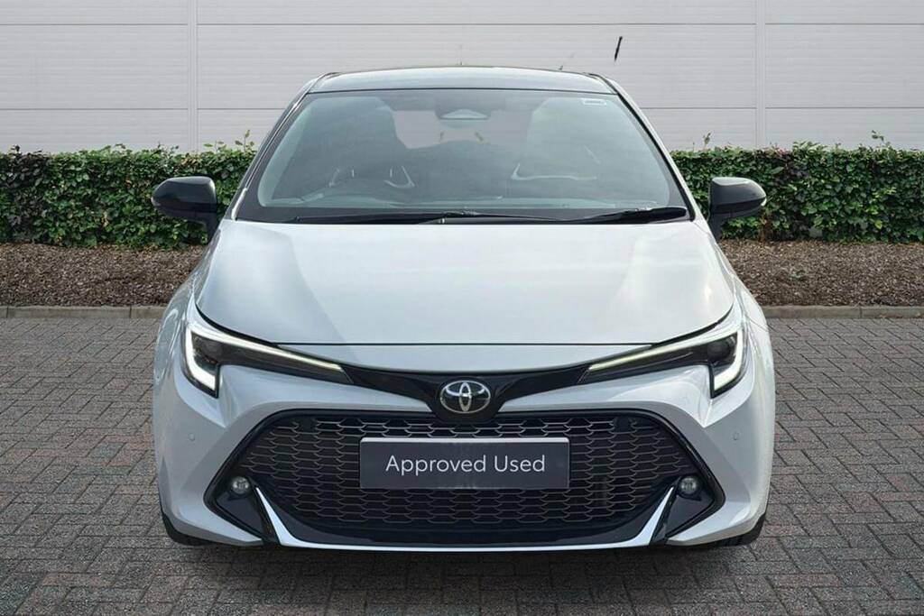 Toyota Corolla 1.8 Hybrid Gr Sport Cvt FP74WRV White #3