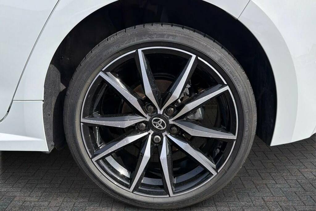 Toyota Corolla 1.8 Hybrid Gr Sport Cvt FP74WRV White #6