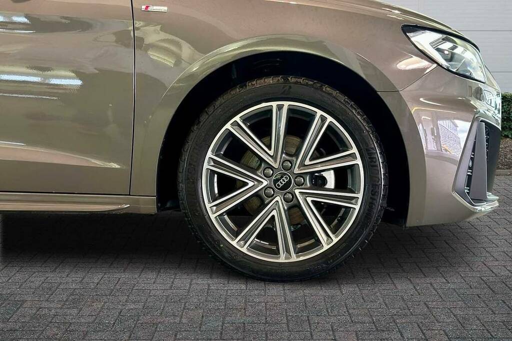 Audi A1 30 Tfsi S Line S Tronic BG26CHC Grey #5