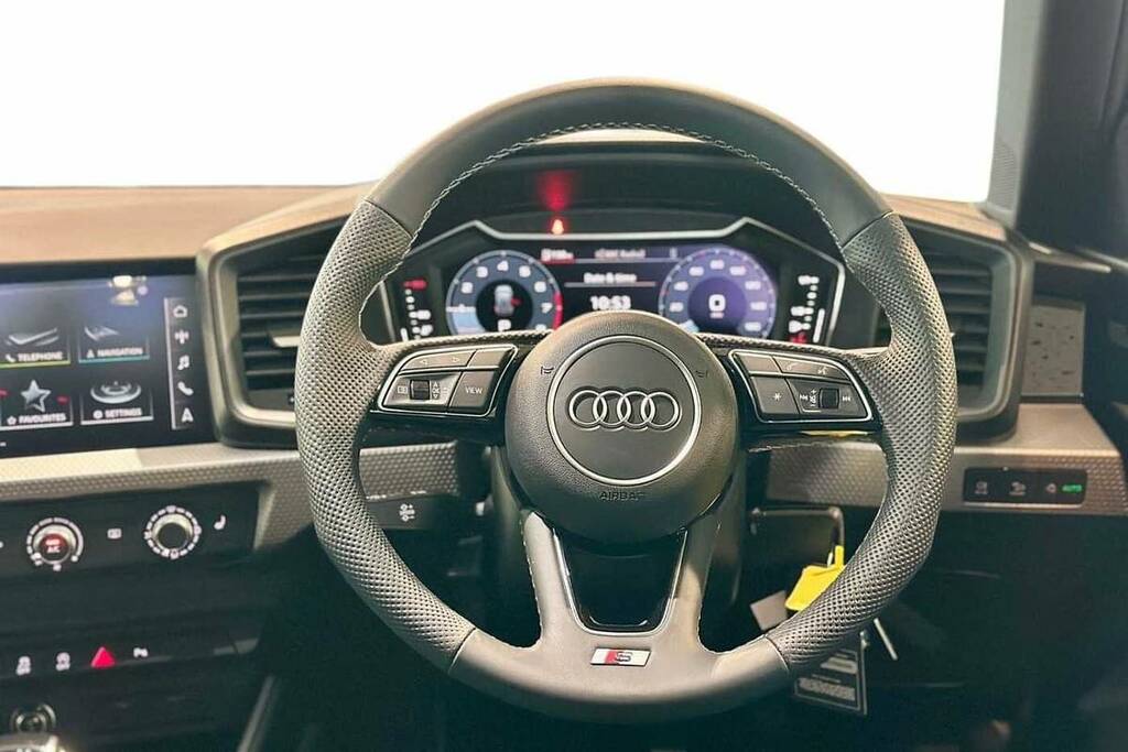 Audi A1 30 Tfsi S Line S Tronic BG26CHC Grey #6