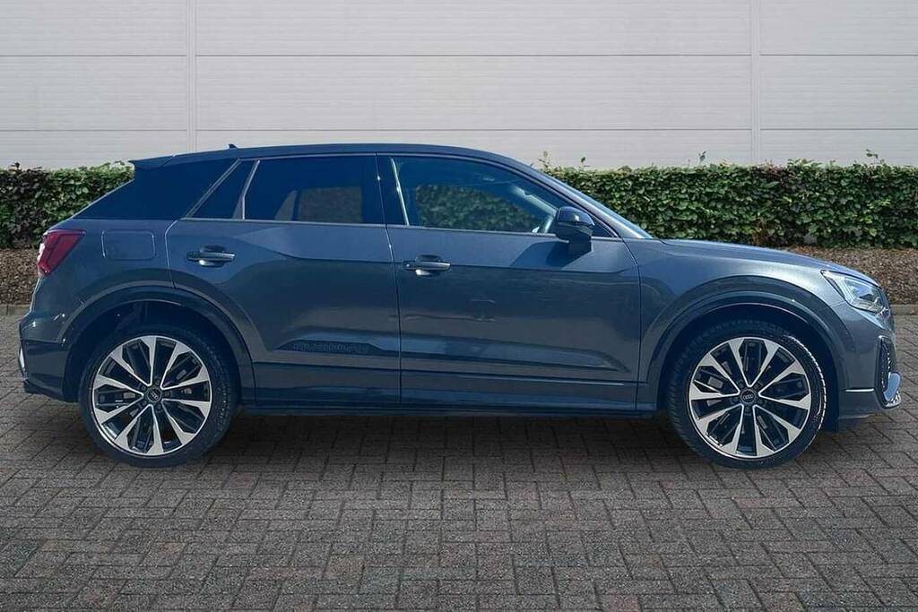 Audi Q2 Sq2 Quattro Black Edition S Tronic VF23KPN Grey #4