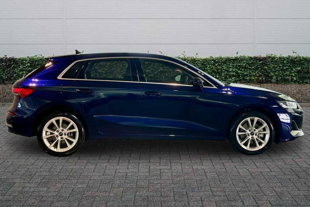 Audi A3 1.5 Tfsi E 204 Sport S Tronic BG26CKK Blue #4