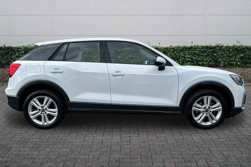 Audi Q2 30 Tfsi 116 Sport VN24LCC White #4