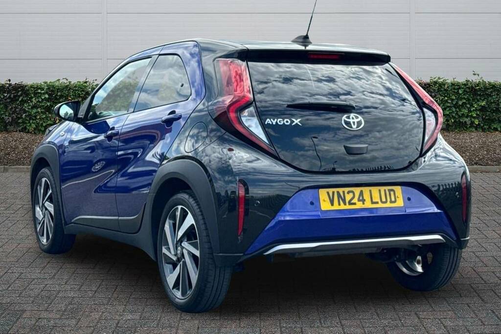Toyota Aygo X 1.0 Vvt-i Exclusive VN24LUD Blue #2