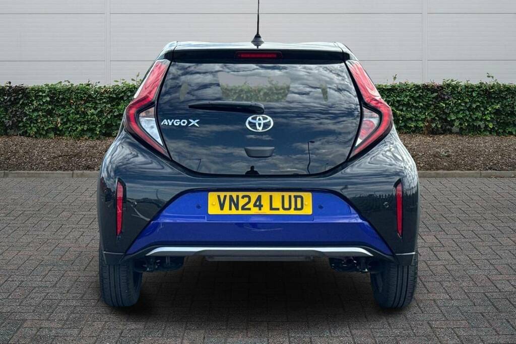 Toyota Aygo X 1.0 Vvt-i Exclusive VN24LUD Blue #4