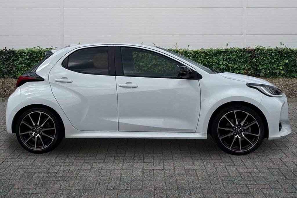 Toyota Yaris 1.5 Hybrid Gr Sport Cvt VU73UZV White #5