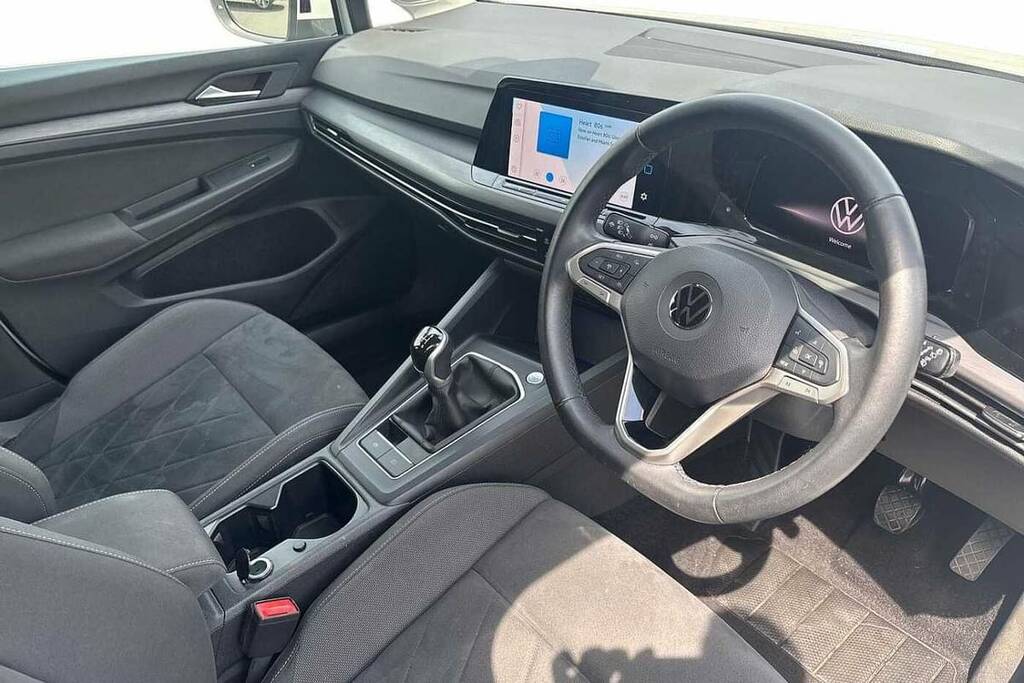 Volkswagen Golf 1.5 Tsi Style FL72WTN White #6