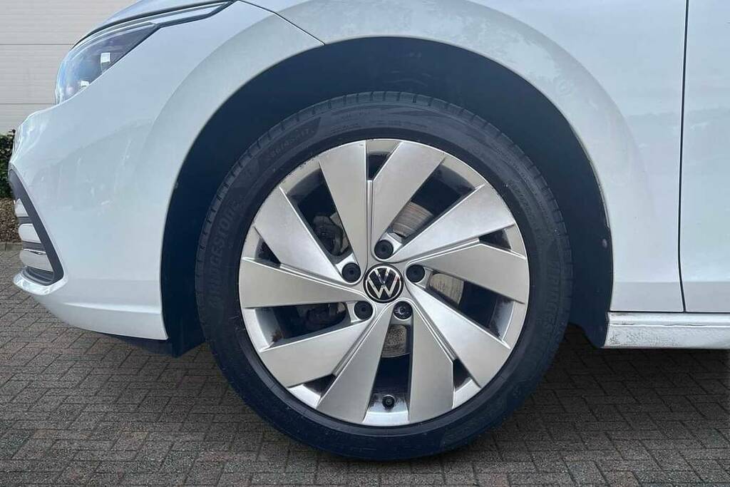 Volkswagen Golf 1.5 Tsi Style FL72WTN White #5