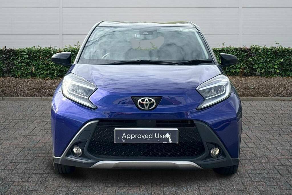 Toyota Aygo X 1.0 Vvt-i Exclusive BD22KHK Blue #3