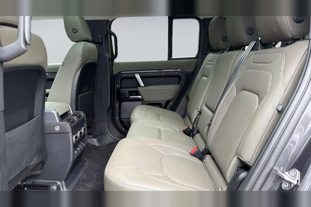 Land Rover Defender 110 3.0 D250 X-dynamic S 110 7 Seat VO22RRZ Grey #4