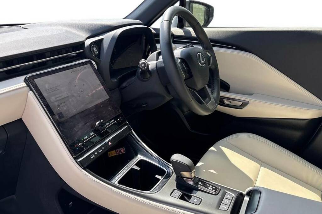 Lexus LBX 1.5 Premium Plus E-cvt WU25UPD Grey #5