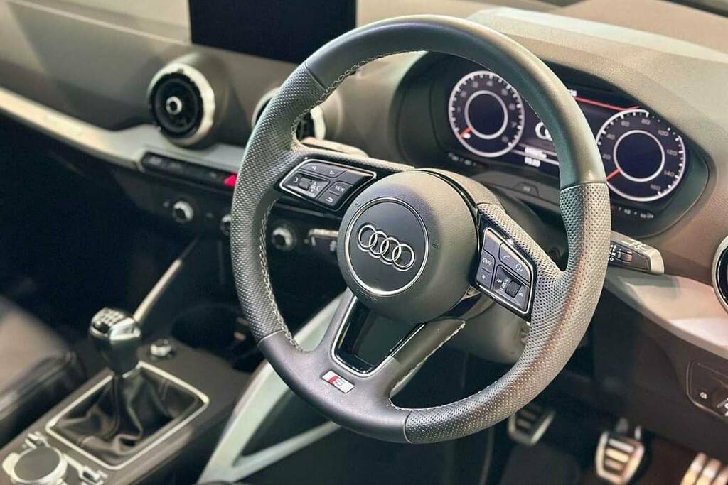 Audi Q2 35 Tfsi S Line BJ24HTP White #6