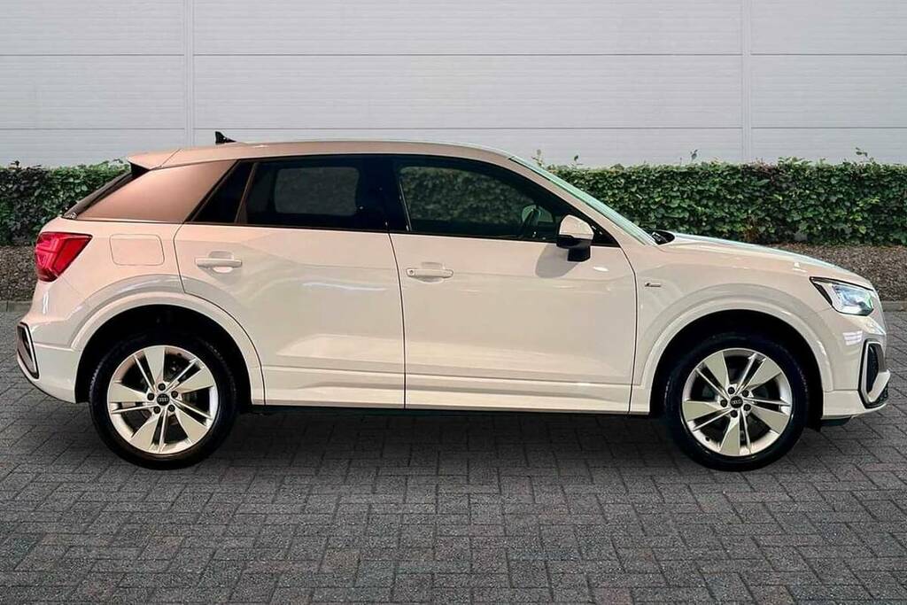 Audi Q2 35 Tfsi S Line BJ24HTP White #4