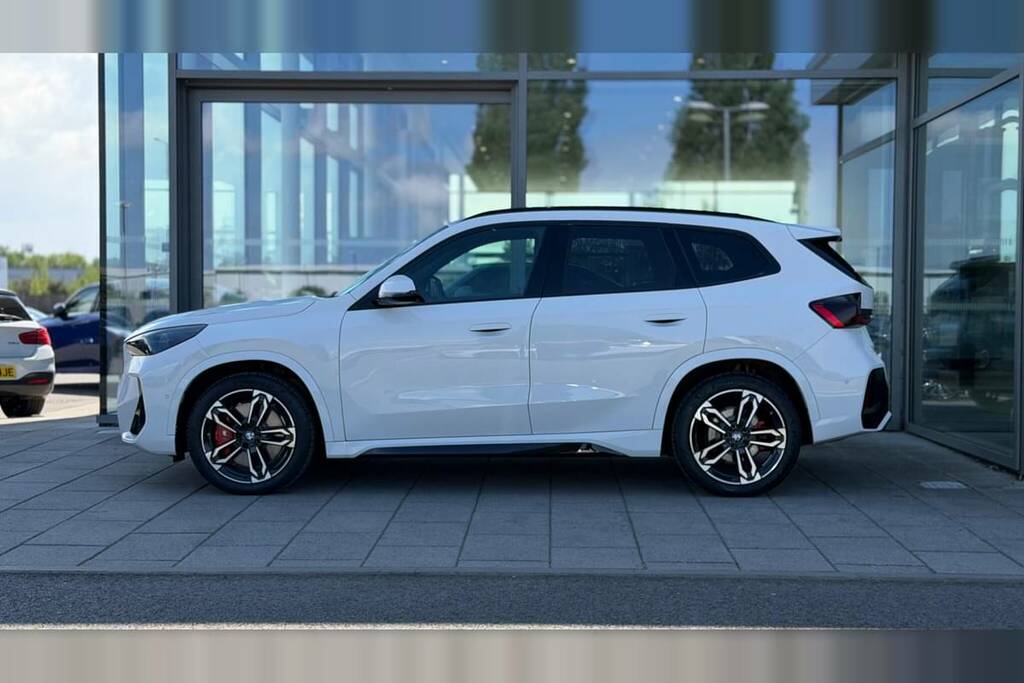 BMW iX1 150Kw Edrive20 Shadow Edition 65Kwh White #4