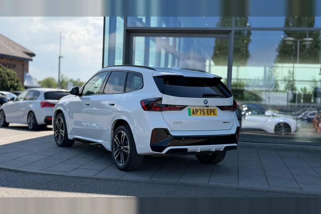 BMW iX1 150Kw Edrive20 Shadow Edition 65Kwh White #2