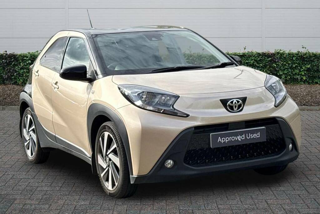 Toyota Aygo X 1.0 Vvt-i Edge Beige