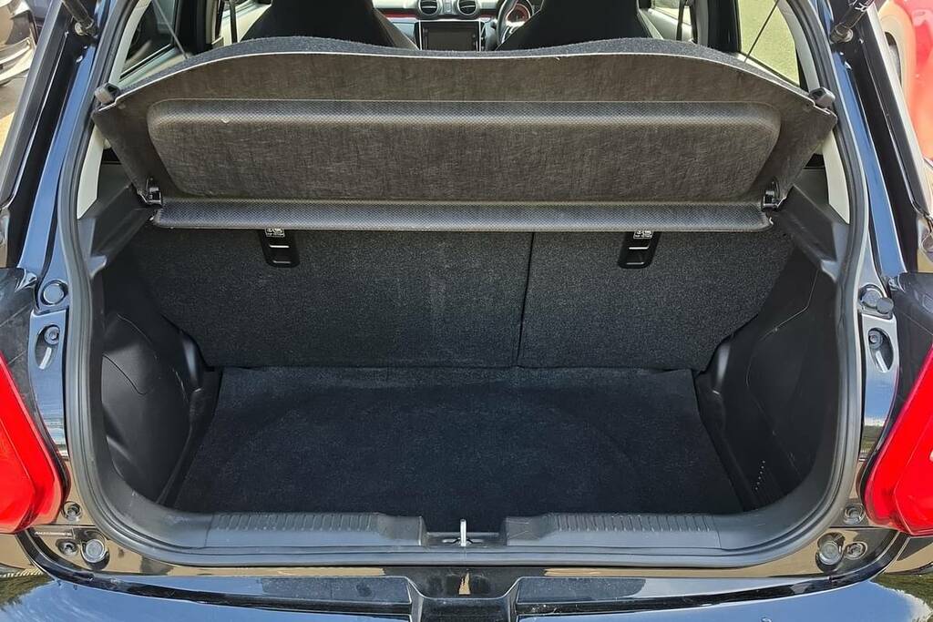 Suzuki Swift 1.4 Boosterjet 48V Hybrid Sport Black #2